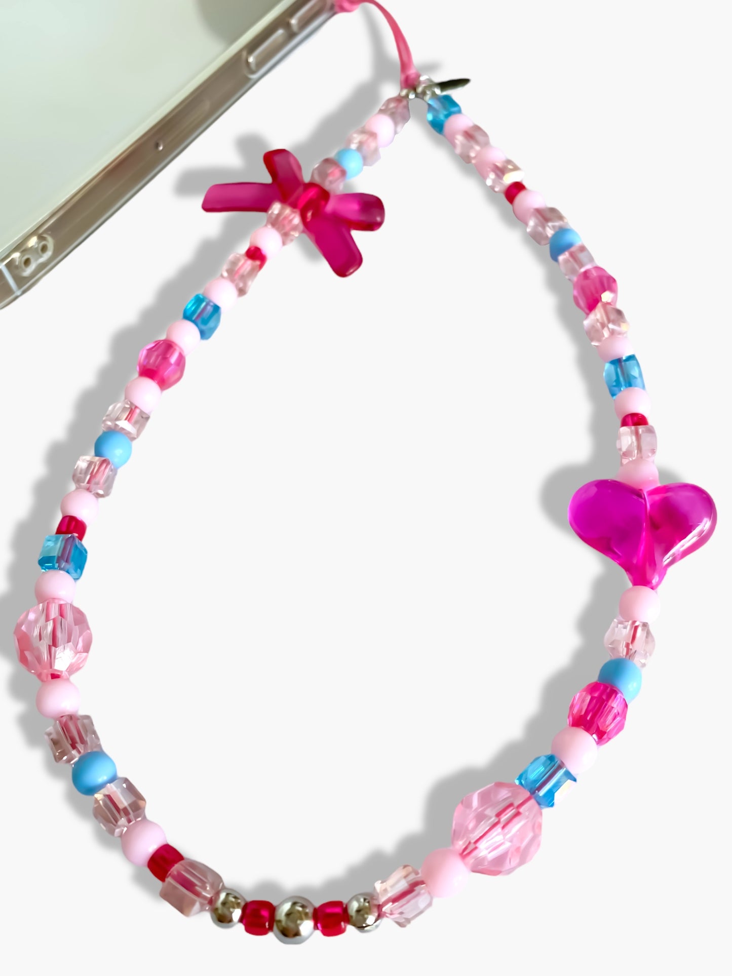 ウェンズデー・ピンク スマホストラップ